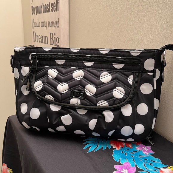 lug large crossbody